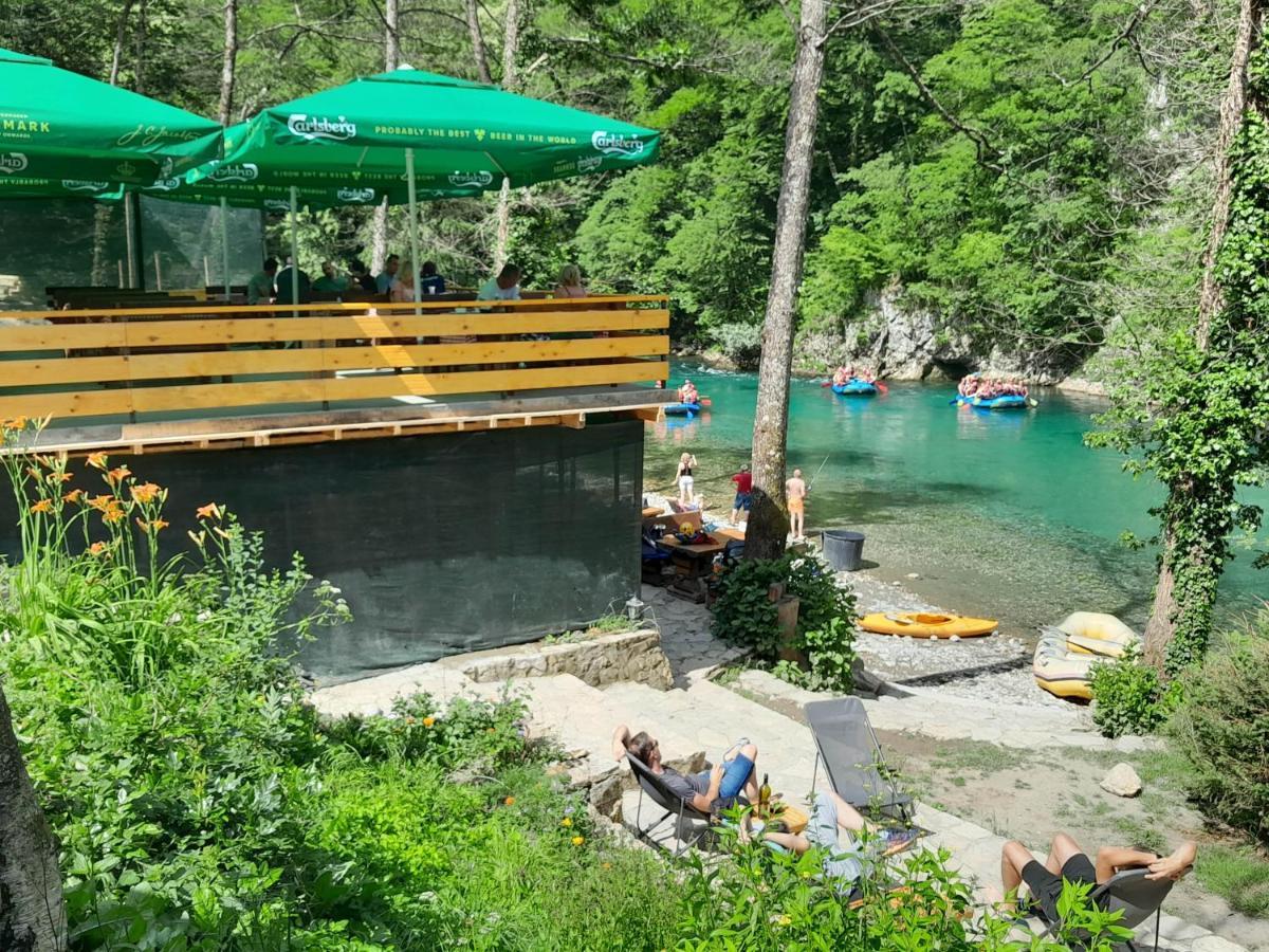 Hotel Rafting Camp Encijan à Foca Extérieur photo