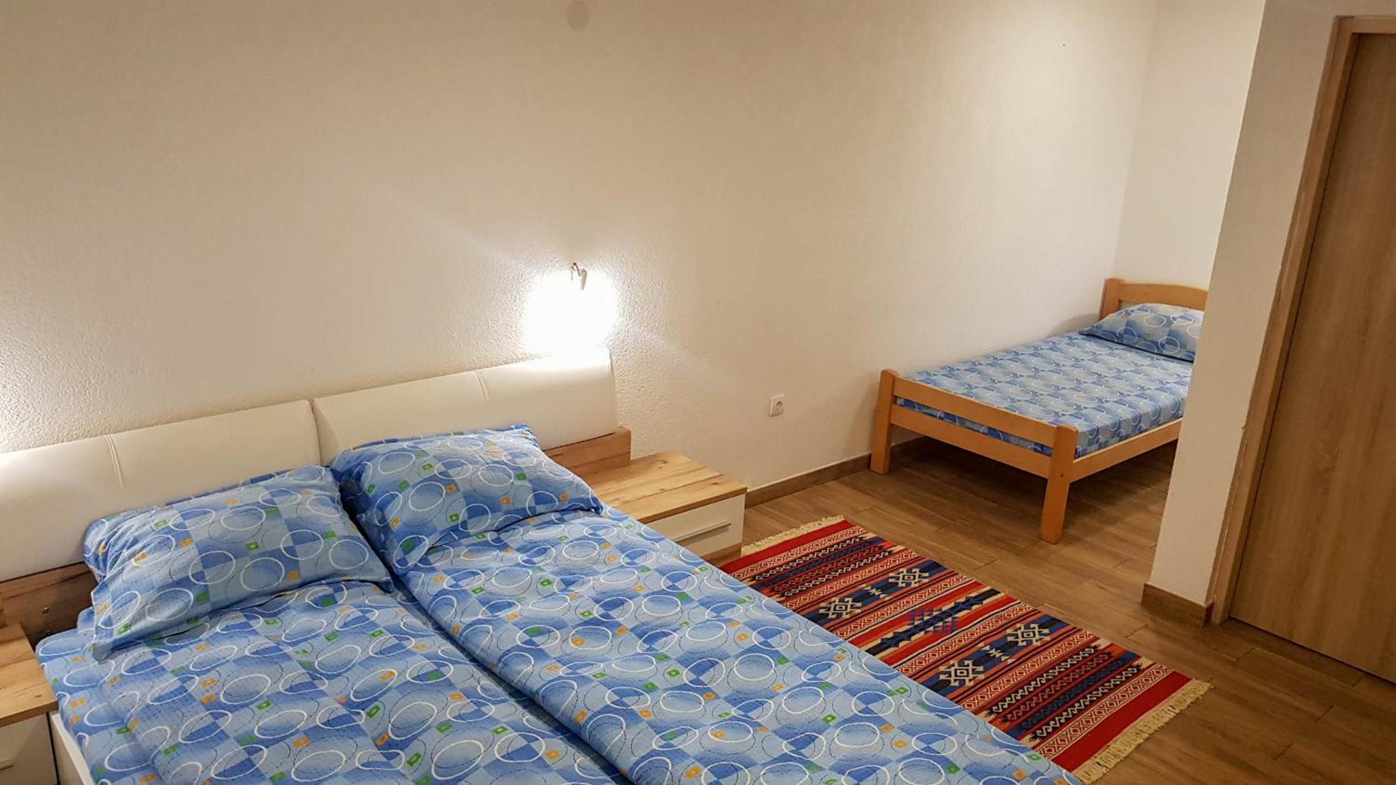Hotel Rafting Camp Encijan à Foca Chambre photo